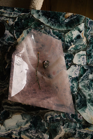 Ritual bowl rose quartz (5 corners -16.50”)