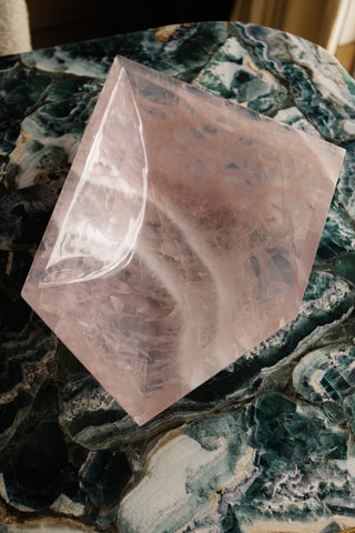 Ritual bowl rose quartz (5 corners -16.50”)
