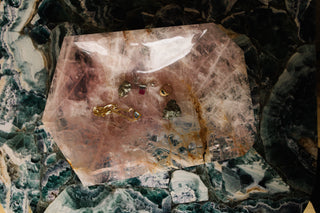 Ritual bowl rose quartz (7 corners - 16” long)